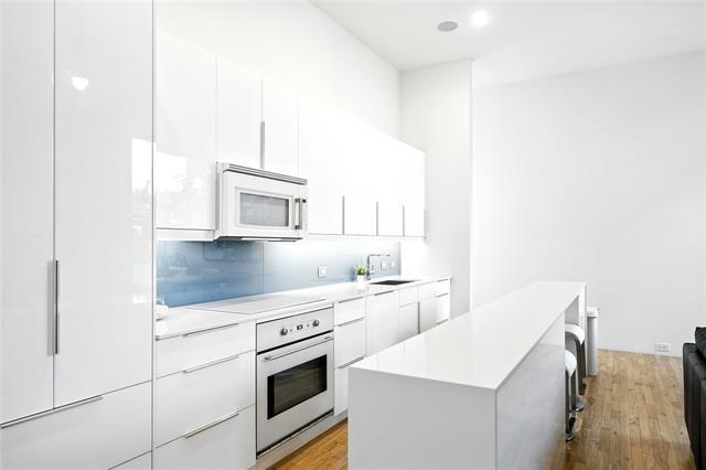 Building Photo - 2325 Rusk Pl