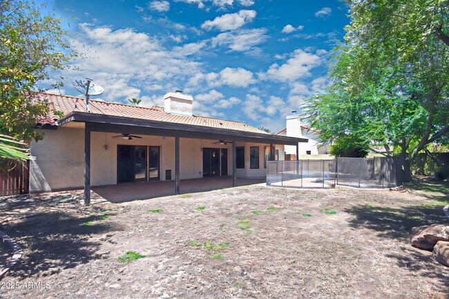 Building Photo - 10575 E Mission Ln
