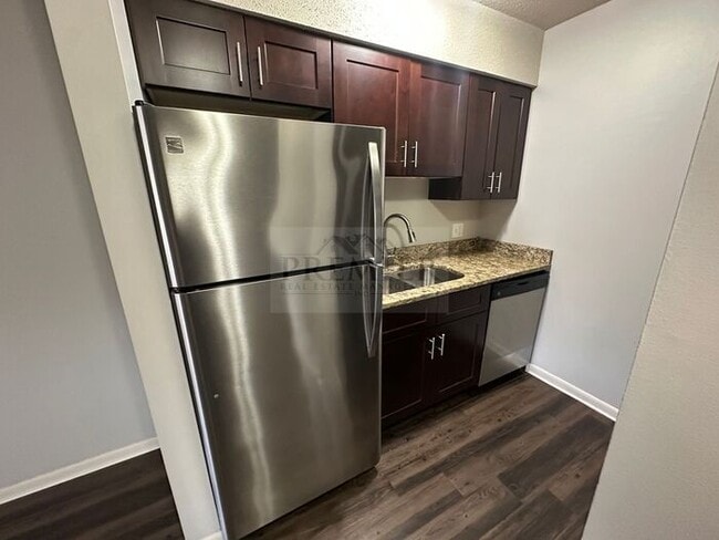 Building Photo - 6019 Barton Ave