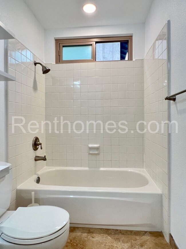 Building Photo - 11330 Surco Dr