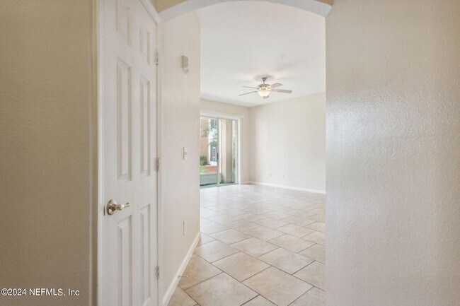Building Photo - 785 Oakleaf Plantation Pkwy