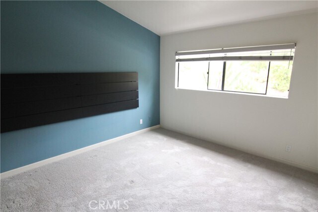 Building Photo - 4637 Park Dr