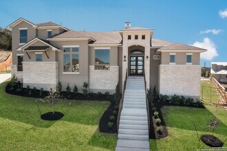 Building Photo - Timeless Luxury