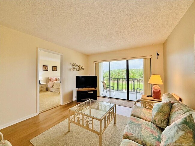 Building Photo - 9490 S Ocean Dr