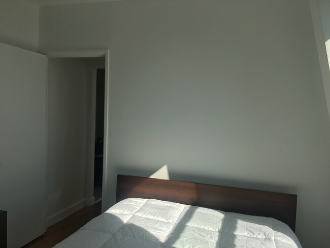 Bedroom with Queen Bed & Dresser - 483 Beacon St