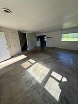 Building Photo - 270 Stone Rd
