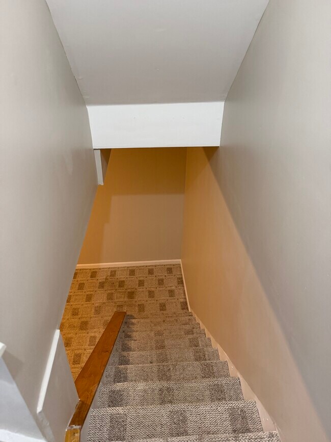 Building Photo - 120 Whitburn Pl
