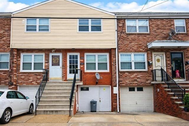 Building Photo - 84B Suburbia Dr