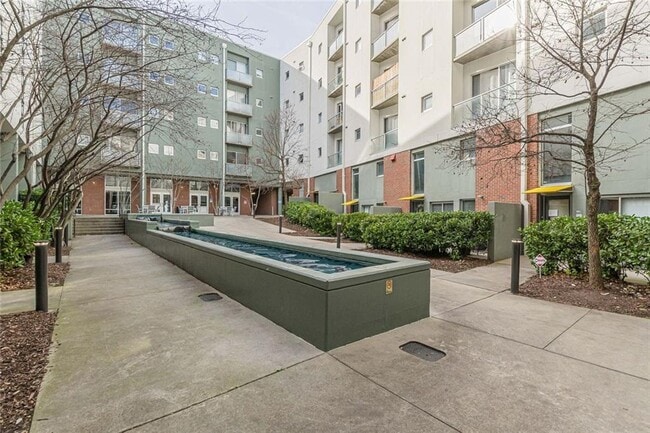 Building Photo - 620 Glen Iris Dr NE
