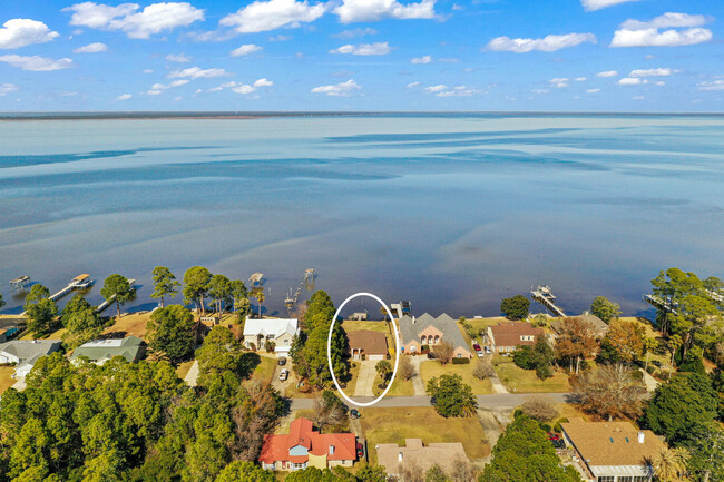 Building Photo - 3876 Paradise Bay Dr