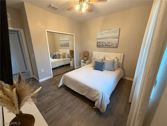 Building Photo - 1588 Vizcaya Ln