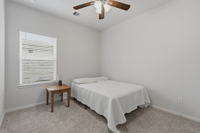 Building Photo - 8320 Bristlecone Pne Wy