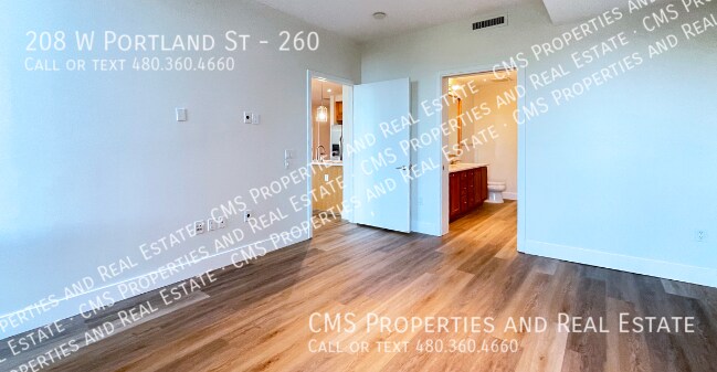 Building Photo - 208 W Portland St