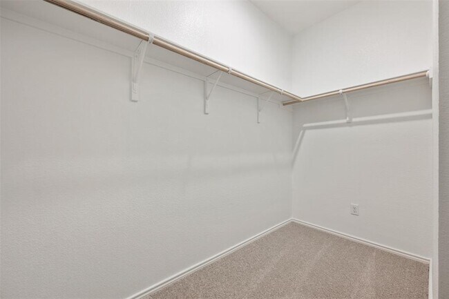 Building Photo - 954 Soapstone Pass