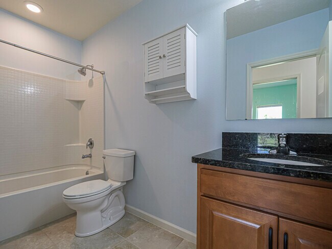 Building Photo - 1821 Berkshire Cir SW