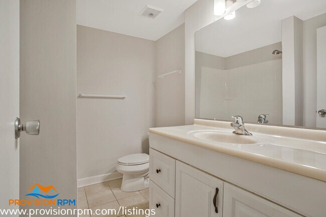 Building Photo - 2574 Riva Rd