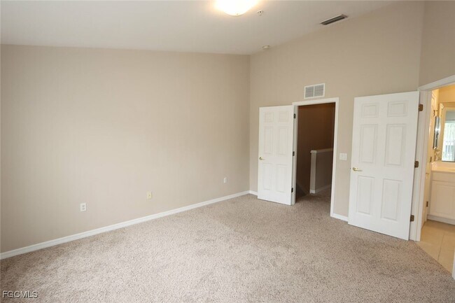 Building Photo - 1172 Oxford Ln