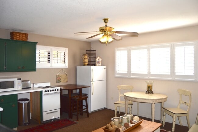 Building Photo - FULLY FURNISHED 1 BEDROOM 1 BATH COUNTRY HOME AVAILABLE ALL UTILITIES INCLUDED