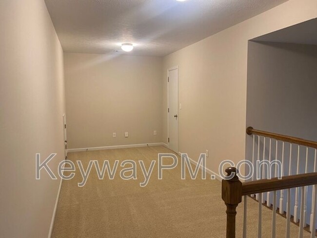 Building Photo - 145 Preakness Dr