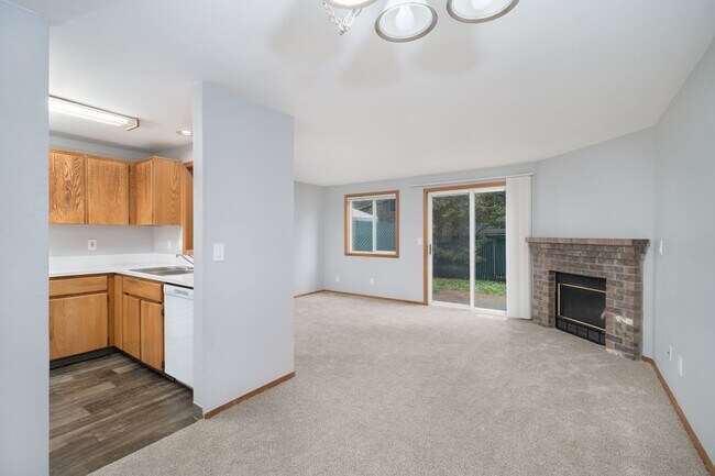 Interior Photo - Donna Court