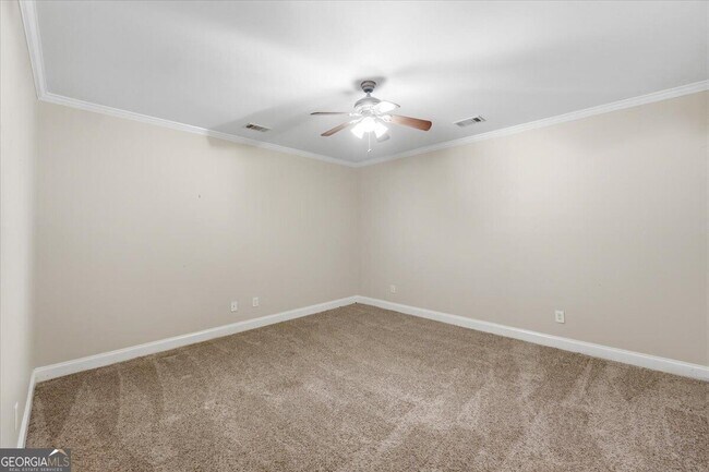 Building Photo - 728 Markhams Dr