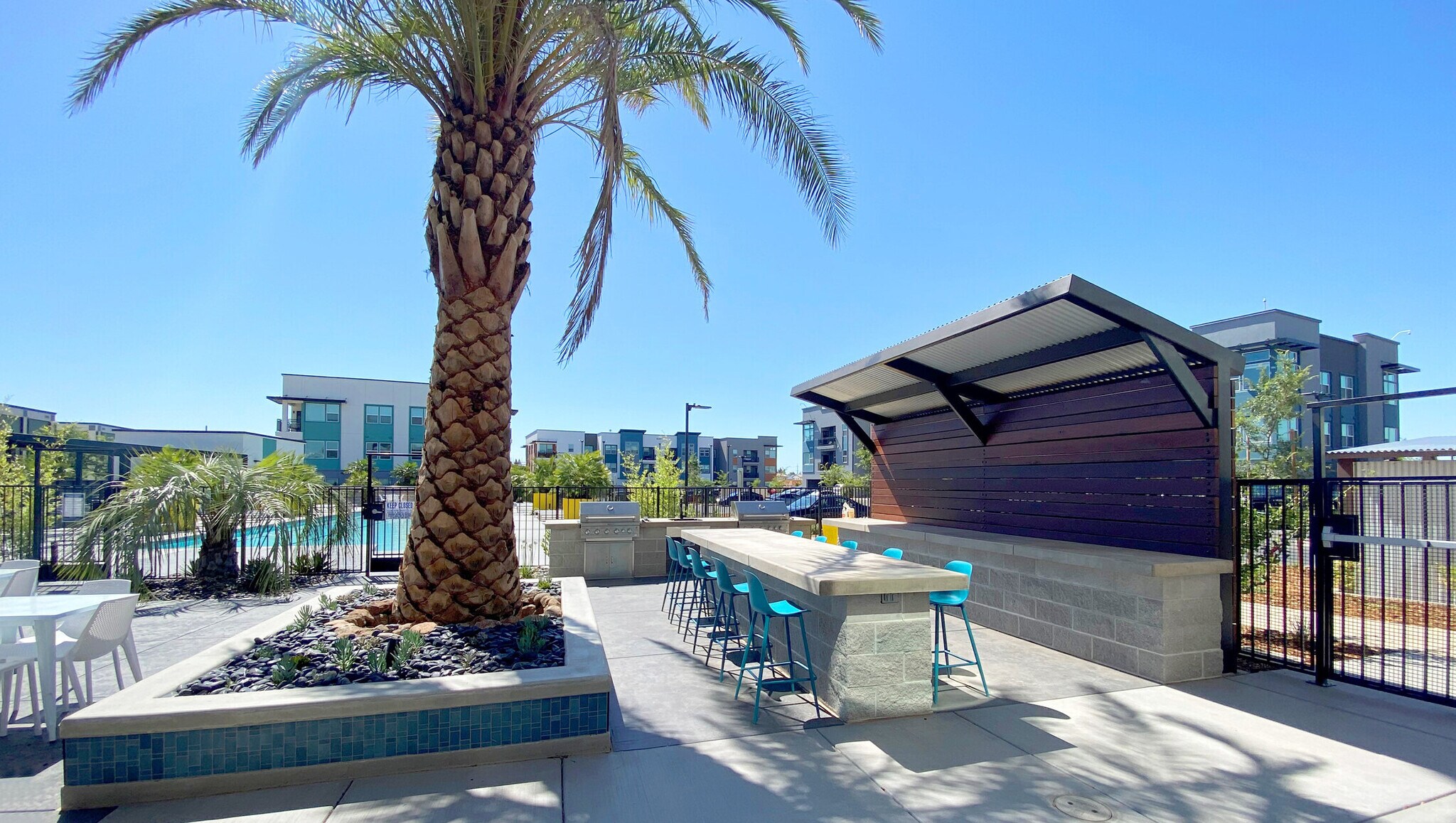 BBQ Area - 1878 Notre Dame Blvd