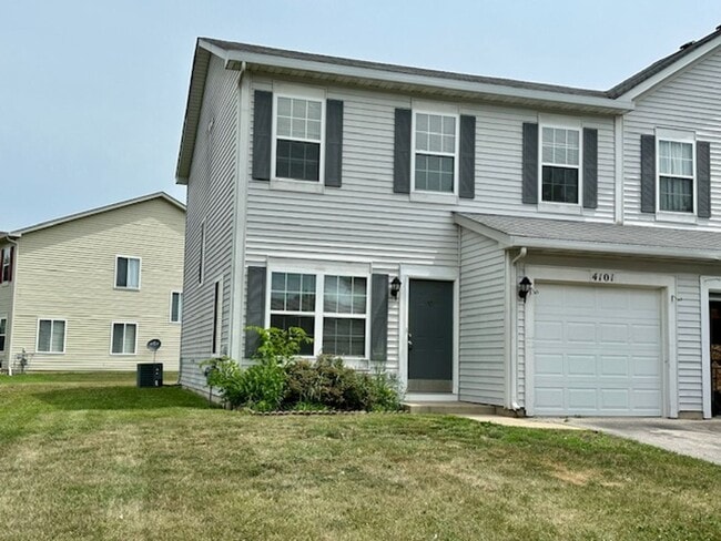 Primary Photo - Newly Updated 3 Bedroom 2.5 Baths. One Car...