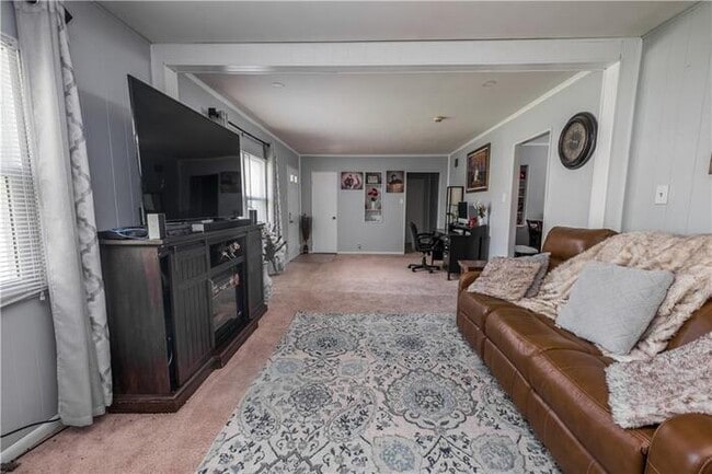 Building Photo - Fantastic 3bd/2ba home! Let yourself in!