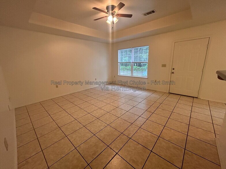 Building Photo - 1431 Brazil Ave