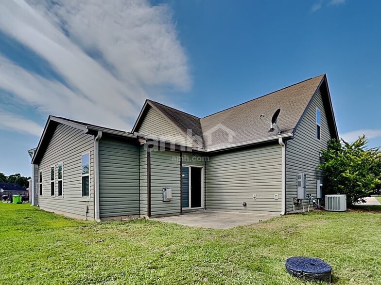 Building Photo - 3209 Royal Deeside Ct