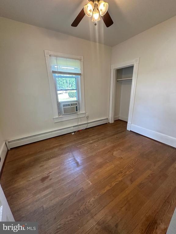 Building Photo - 6501 Glenbard Ct