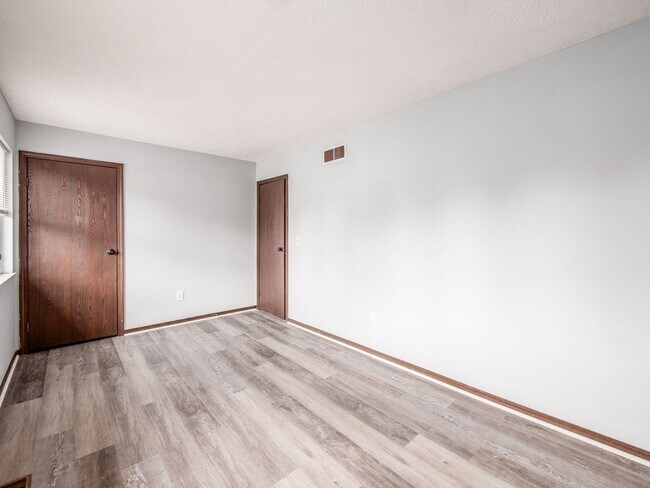 Building Photo - 8235-8237 Goldsmith Dr