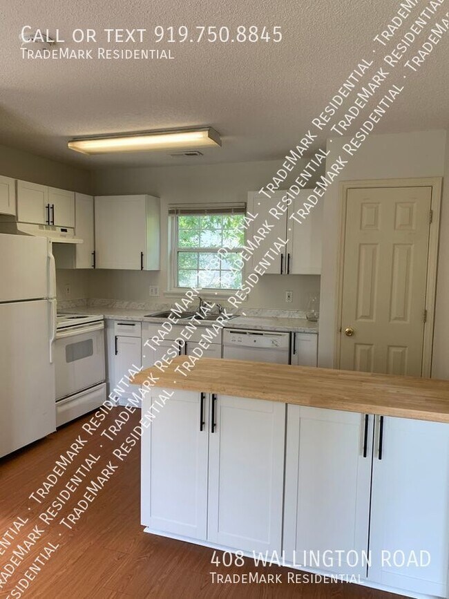 Building Photo - 1 Bedroom 1 Bath House with Garage