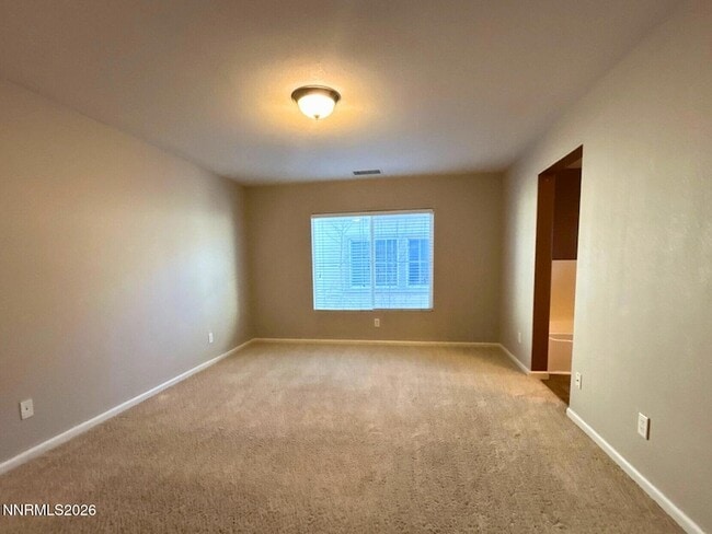 Building Photo - 2035 Echo Valley Pkwy