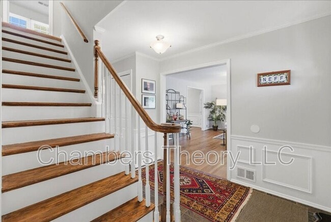 Building Photo - 9902 Madrigal Way