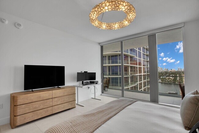 Building Photo - 151 N Seabreeze Blvd