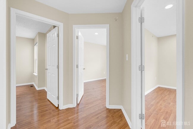 Building Photo - 98 Prestwick Way