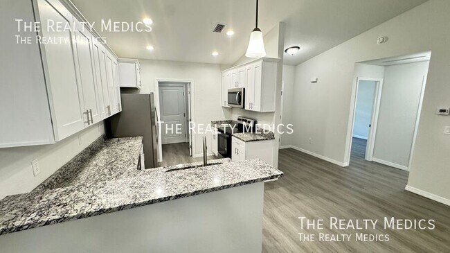 Building Photo - 8147 Cozumel Ln
