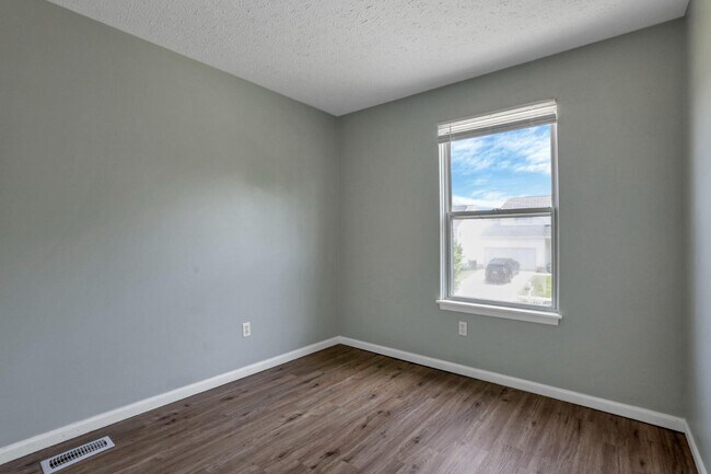 Building Photo - 2789 Raphael Dr