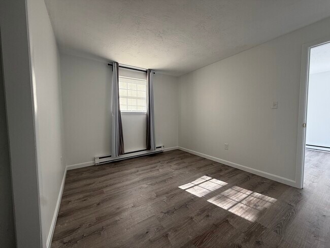 Building Photo - 151 Providence Rd