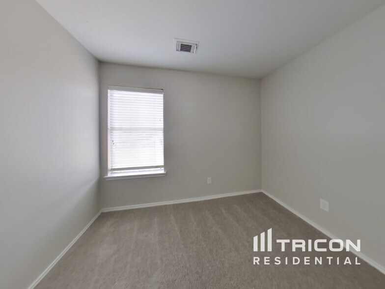 Building Photo - 20811 Mossy Hill Ln