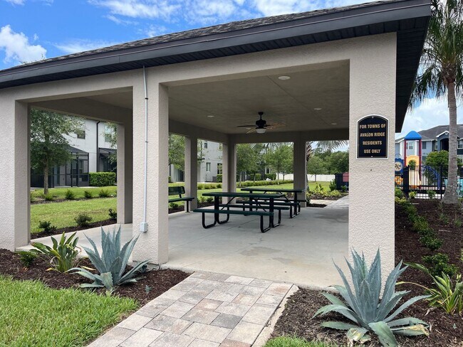 Building Photo - 11950 Sands Cv