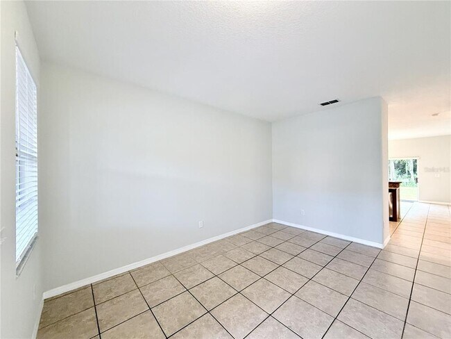 Building Photo - 11155 Savannah Landing Cir