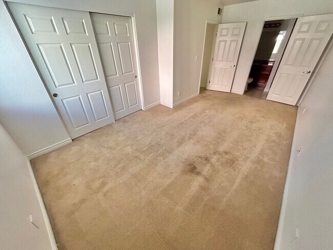 Building Photo - 4965 Indian River Dr