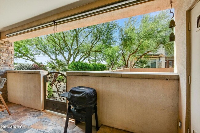Building Photo - 4909 N Woodmere Fairway
