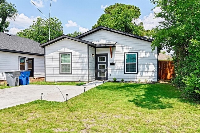 Primary Photo - 2825 Farragut St