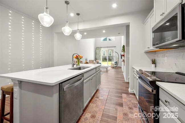 Building Photo - 12008 Gambrell Dr