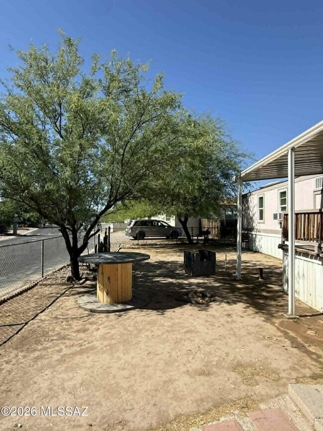 Building Photo - 2640 S Cottonwood Ln