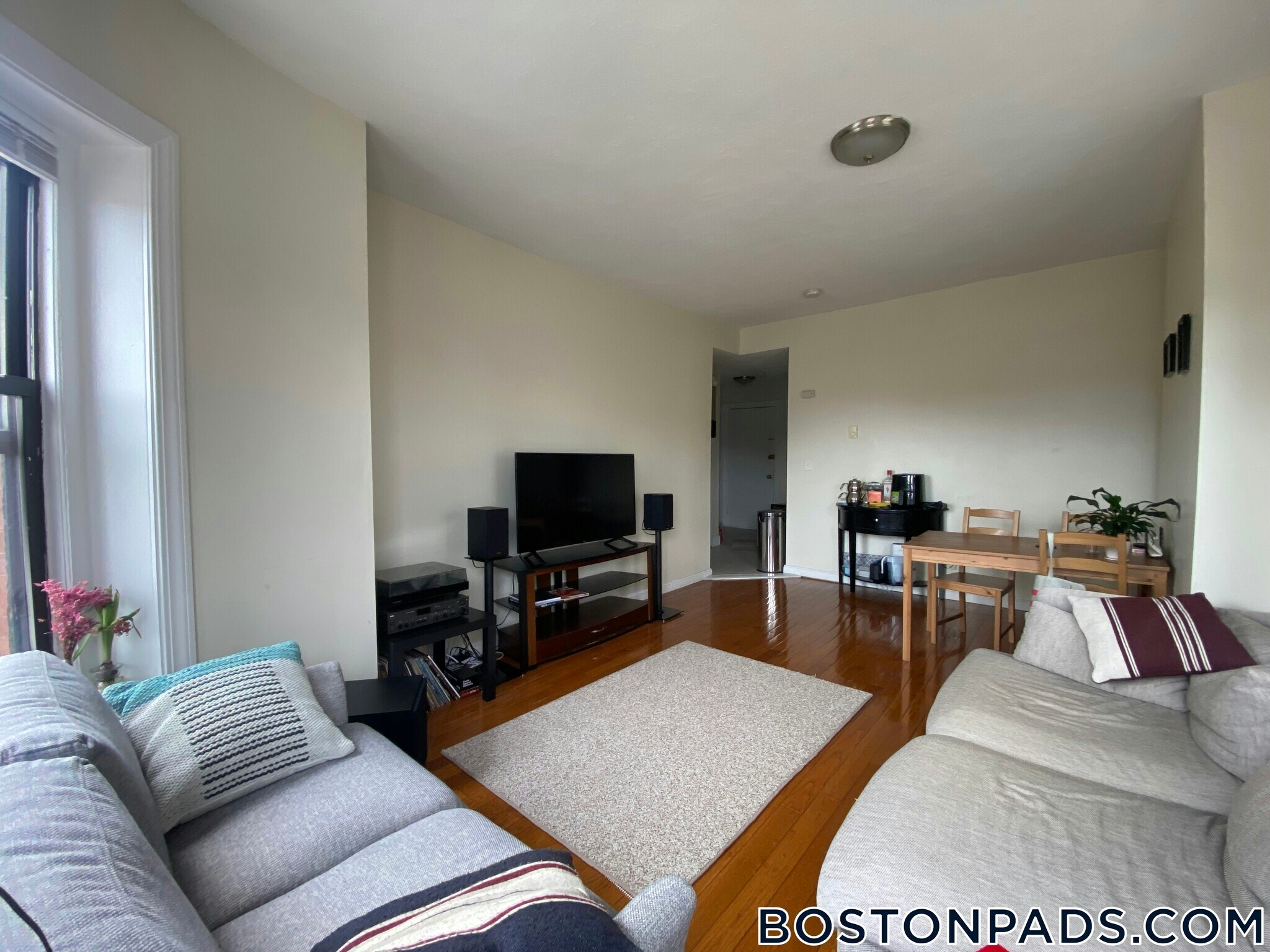 Building Photo - 1283 Commonwealth Ave