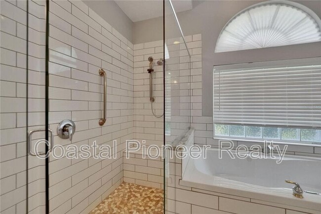 Building Photo - 16367 Ashington Park Dr